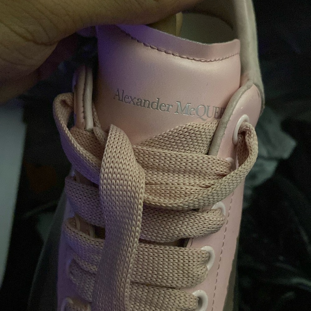 Nice shoes justt don’t want them no more